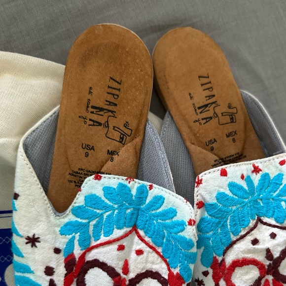 NWT Handmade in Mexico Artisan Flats - Picture 4 of 10